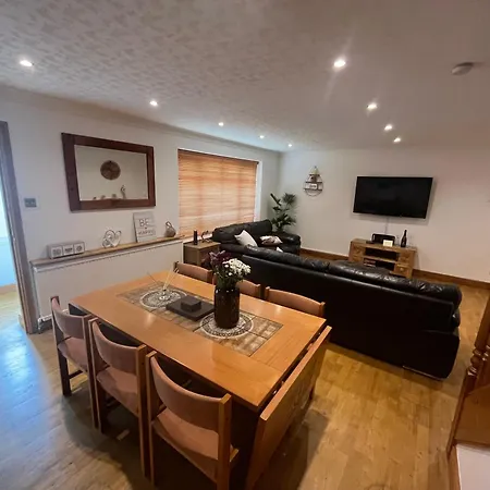 Wilford Charm Spacious 3Br Retreat In Nottingham Exterior photo